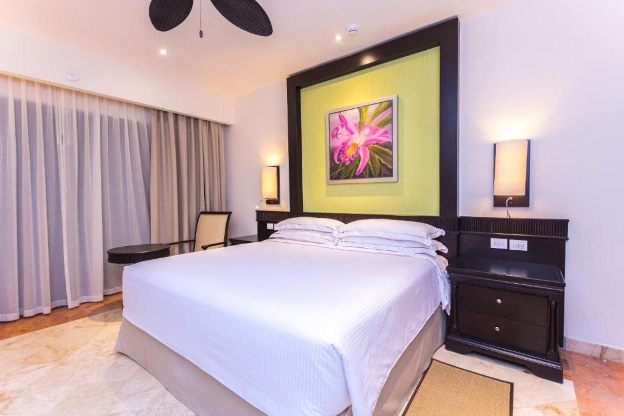 Occidental At Xcaret Destination Hotel Xcaret Park Luaran gambar A bedroom at the hotel