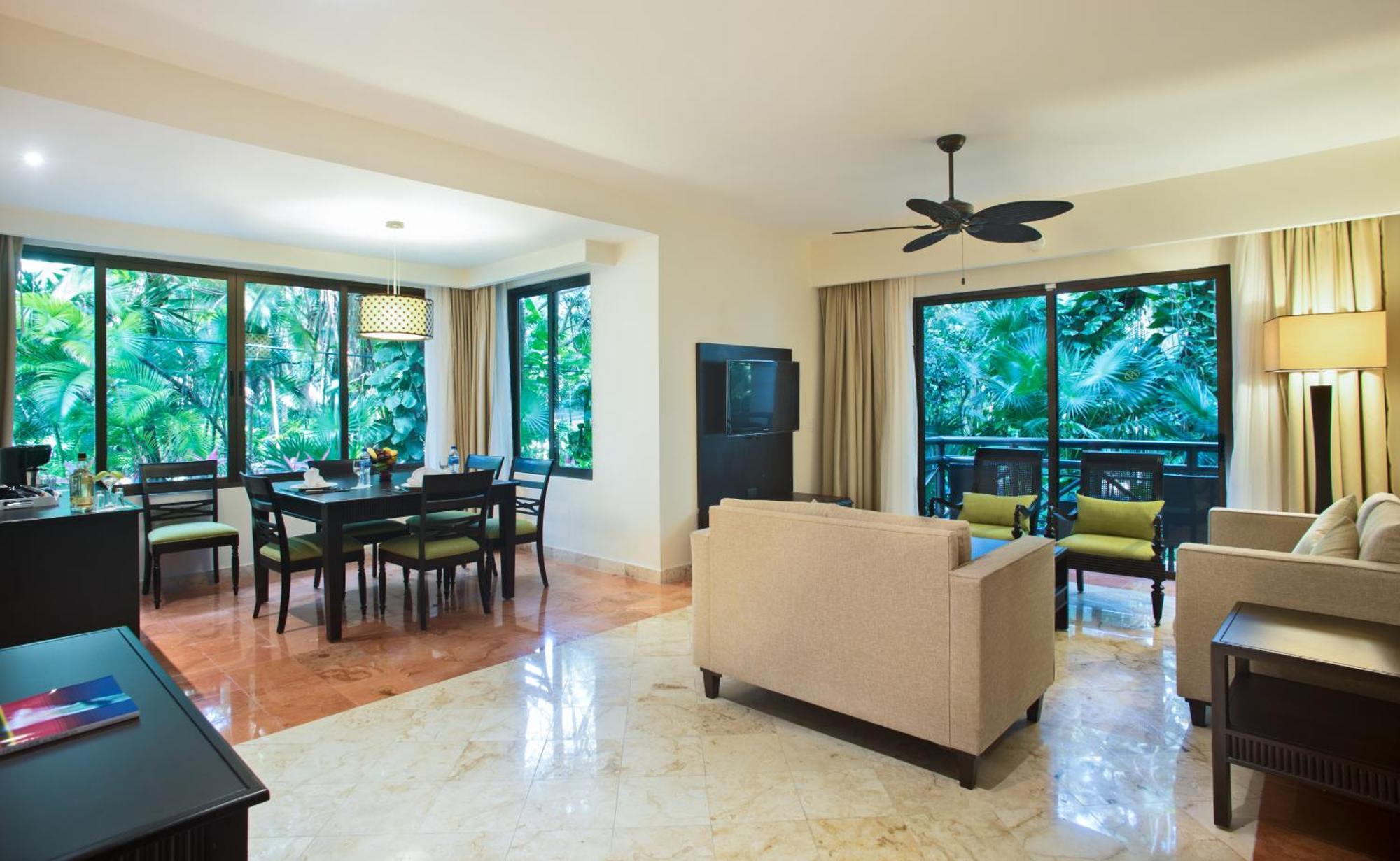 Occidental At Xcaret Destination Hotel Xcaret Park Luaran gambar Living room