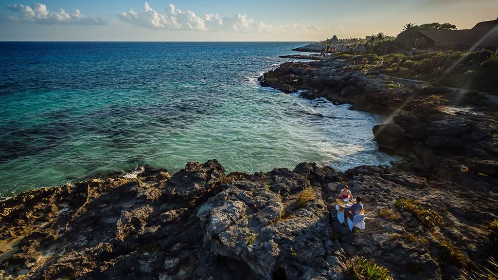 Occidental At Xcaret Destination Hotel Xcaret Park Luaran gambar View of the coast of the island of Elba