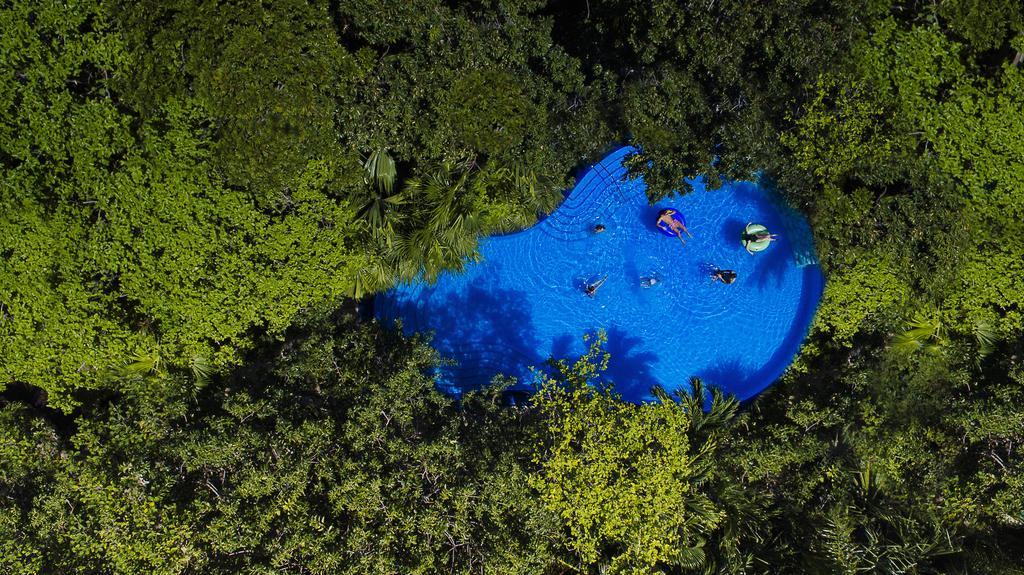 Occidental At Xcaret Destination Hotel Xcaret Park Luaran gambar The Blue Lake
