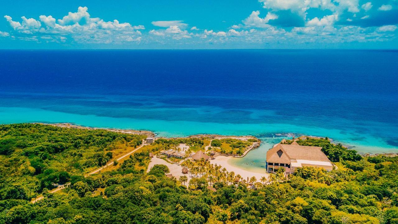 Occidental At Xcaret Destination Hotel Xcaret Park Luaran gambar Aerial view of the resort